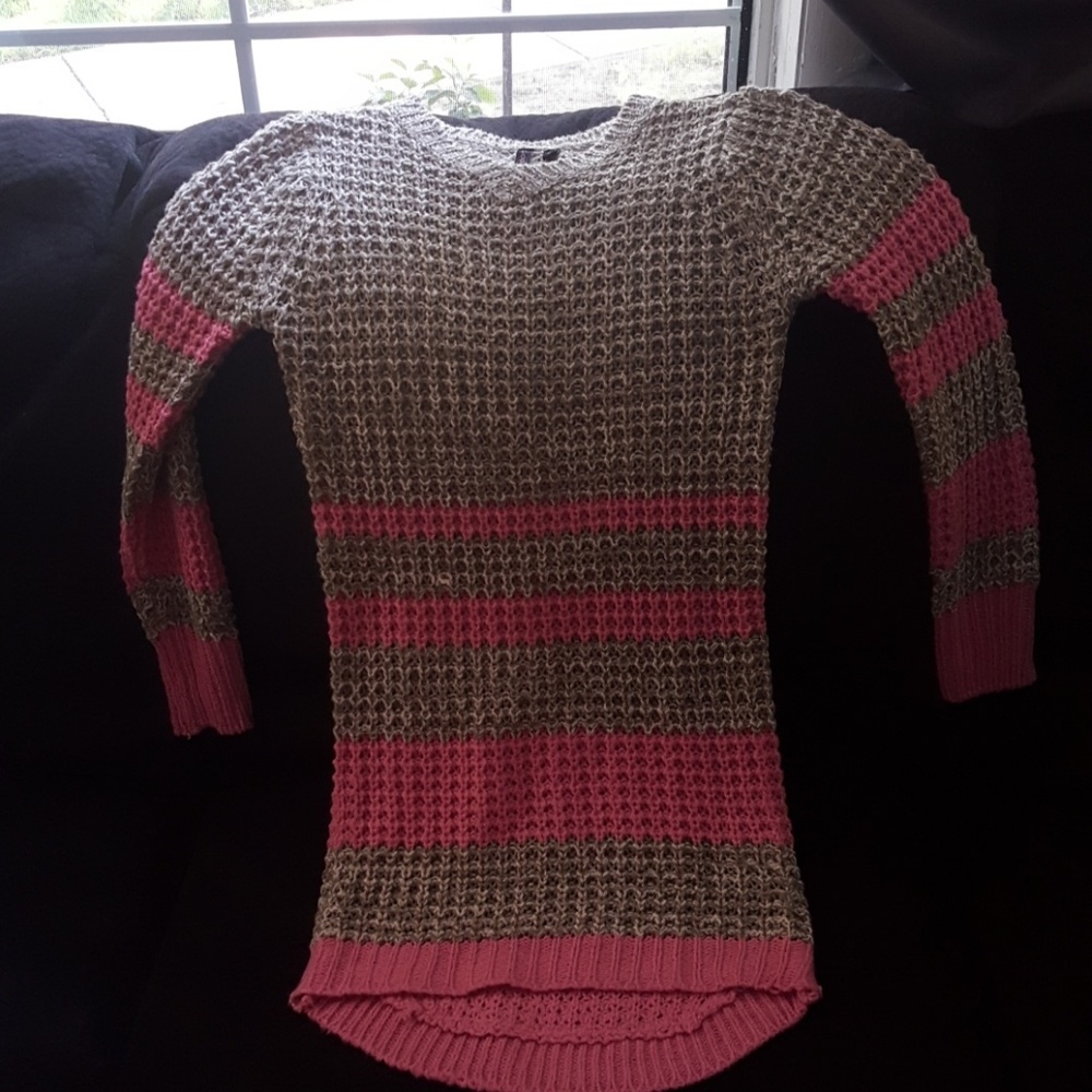 Gray and pink sweater